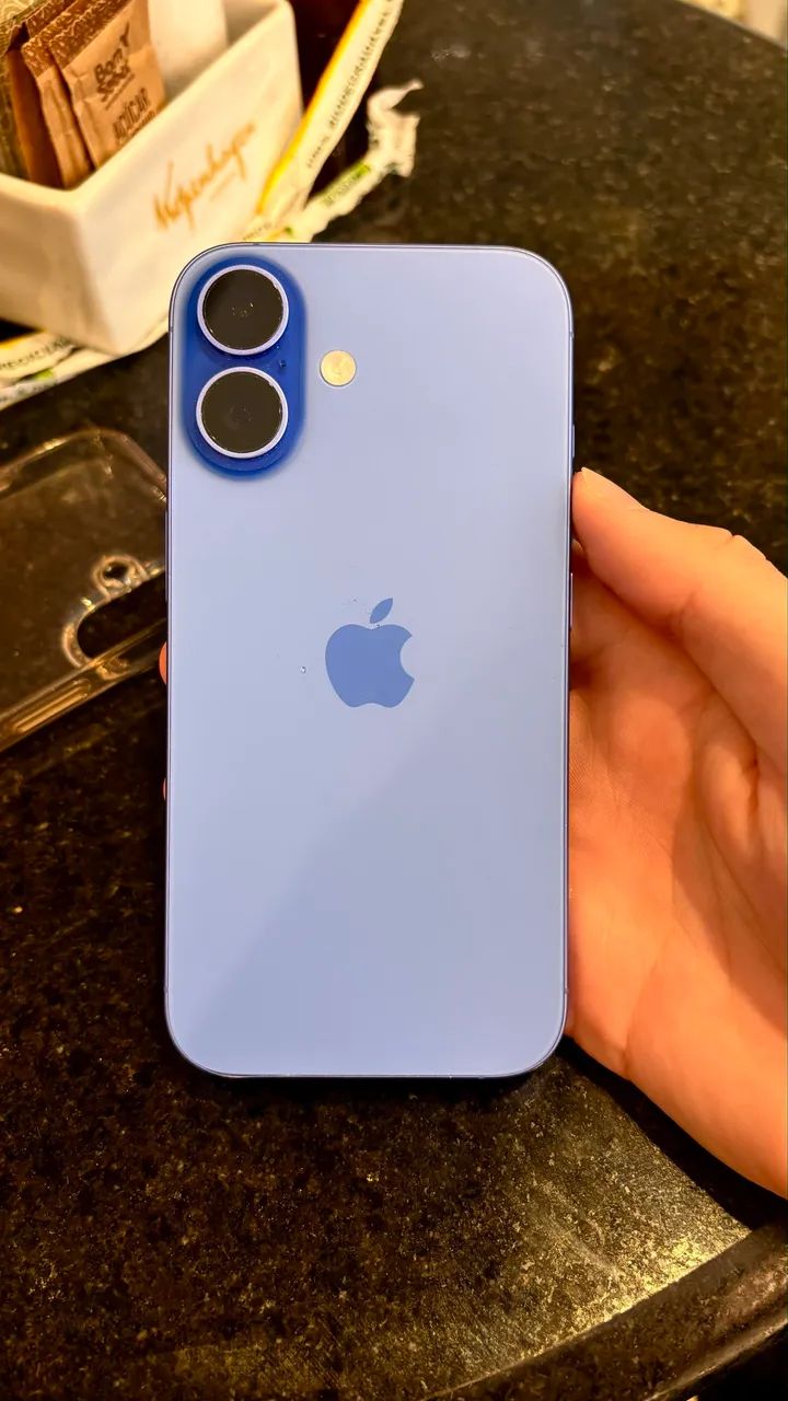 iPhone 16 azul - 128GB