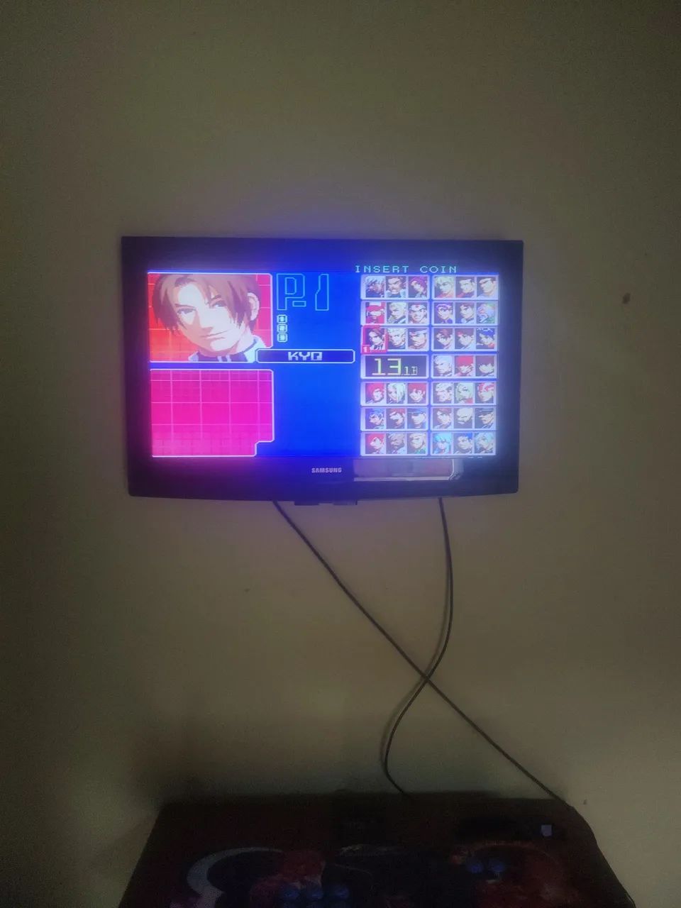 Vendo fliperama portátil já vai com a tv de 32 polegadas 