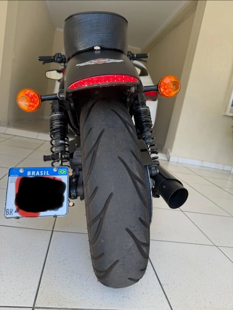 Harley-Davidson Iron 883 (XL883N) 2017/2018 - Foto 5