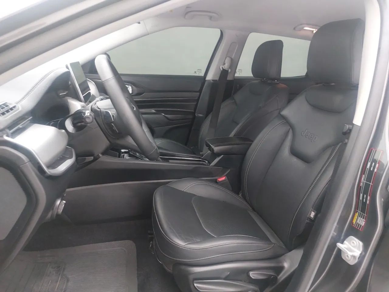 Jeep Compass LONG. T270 1.3 TB 4x2 Flex Aut., foto 16 de 18