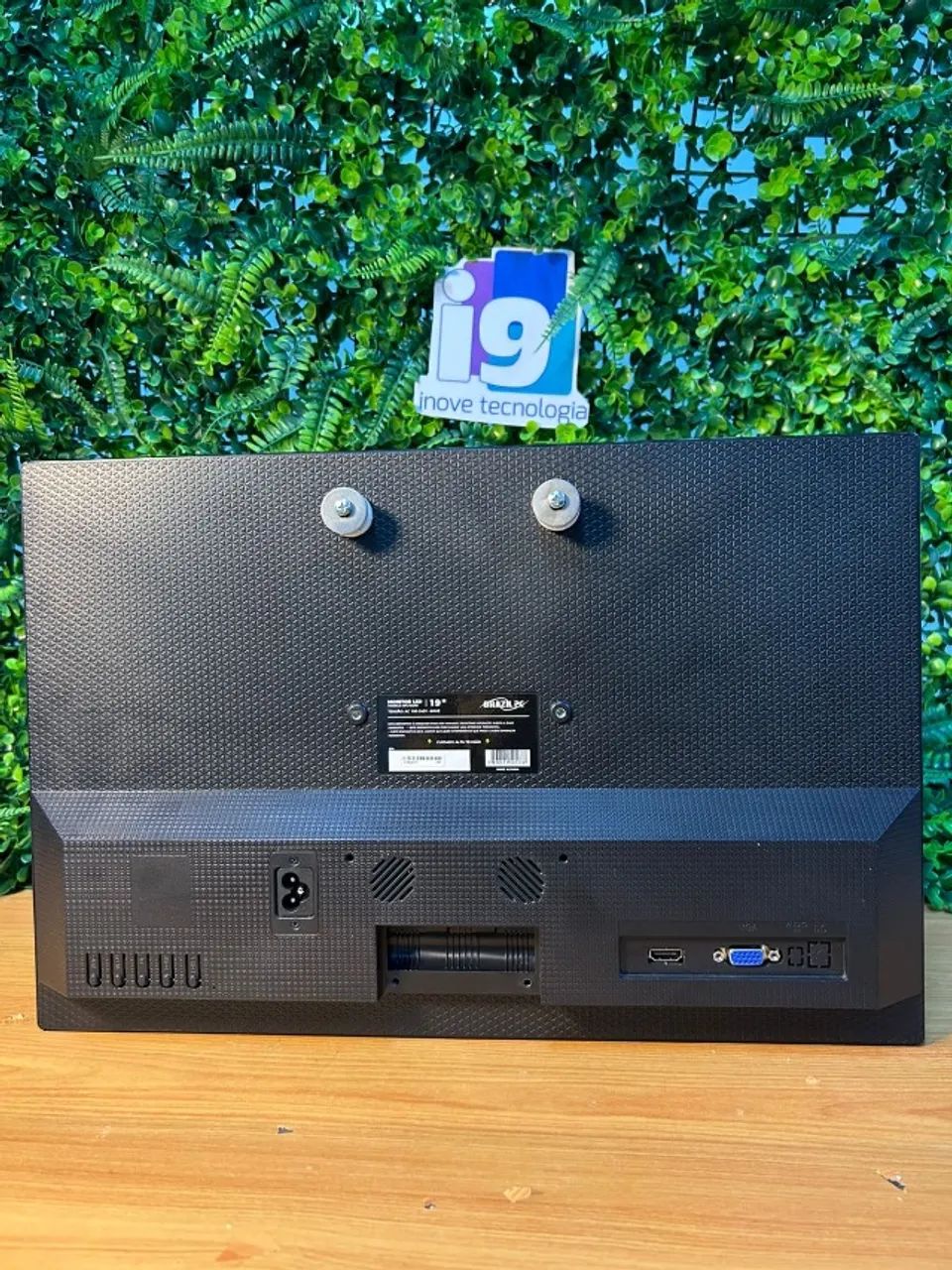 Monitor LED Brazil PC  BPC - M19W SN: 1343671   19 Polegadas   60Hz  VGA e HDMI   - Foto 4