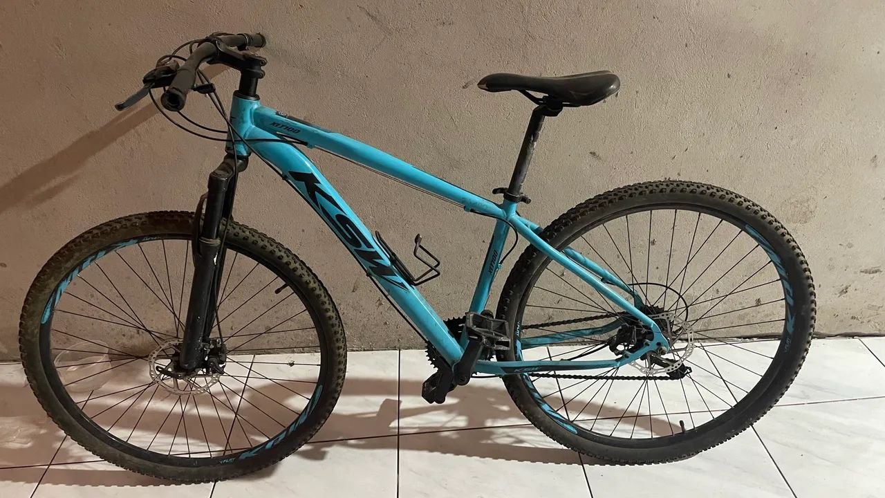 Bicicleta aro 29 semi nova  - Foto 4
