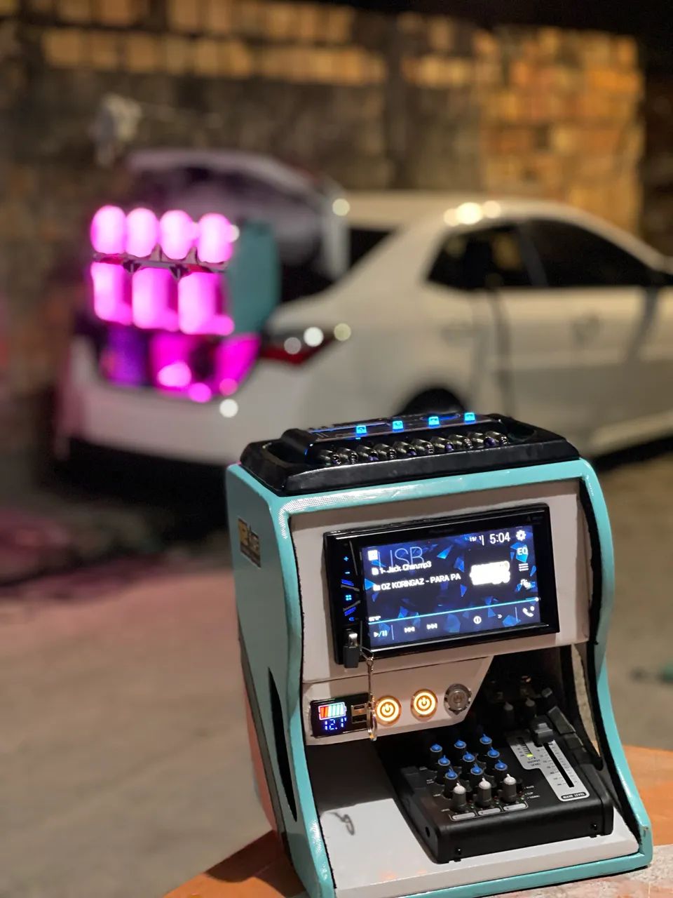 Som automotivo chega
