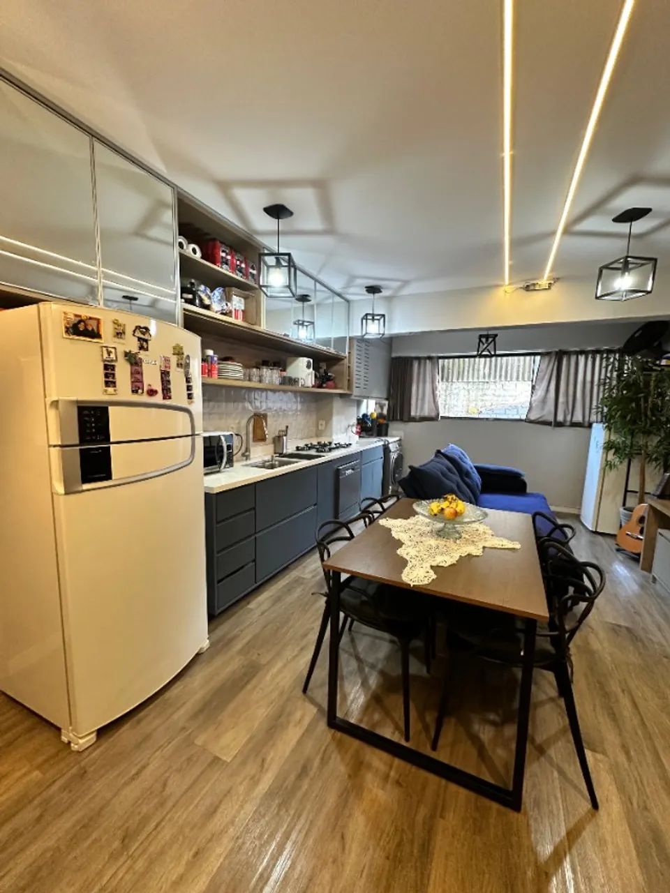 Apartamento mobiliado 2 quartos com vaga - Foto 3