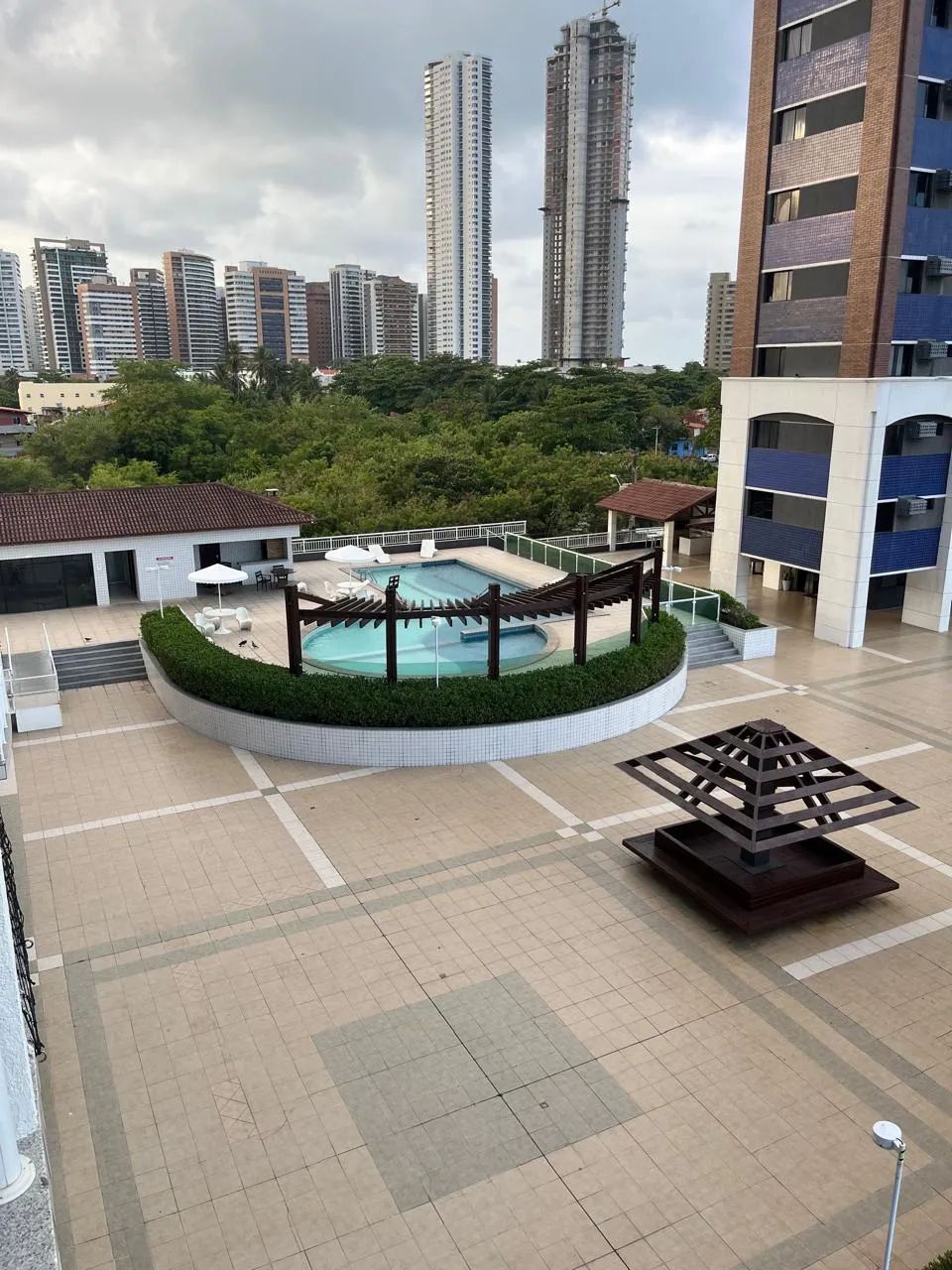 APTO COM 78M2 , COM 3 QUARTOS SENDO 2 SUITE, VARANDA , SALA EM L, 2 VAGAS, LAZER COMPLETO. - Foto 2