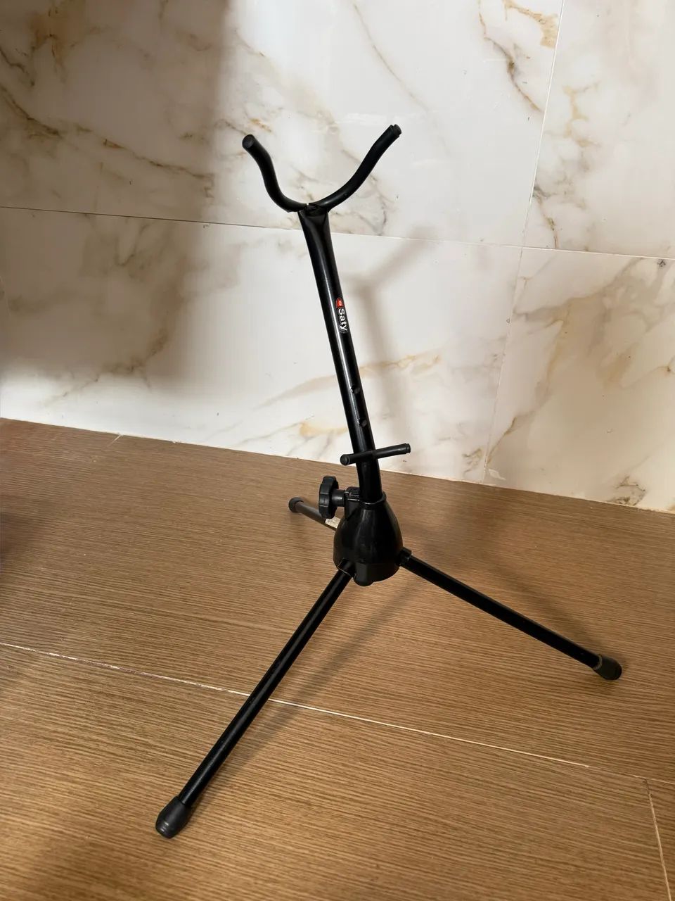 Suporte para saxofone  - Foto 2