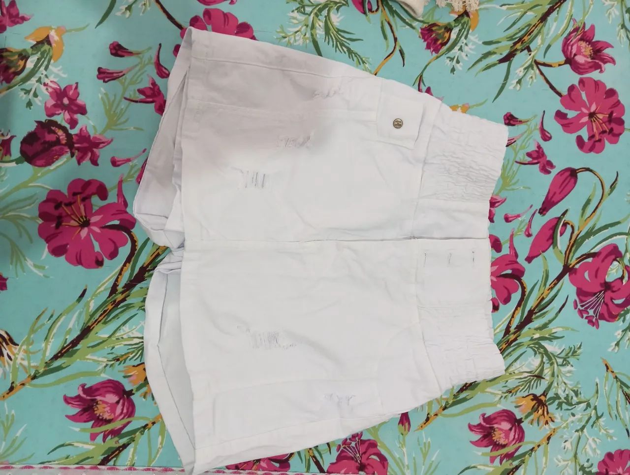 Short saia