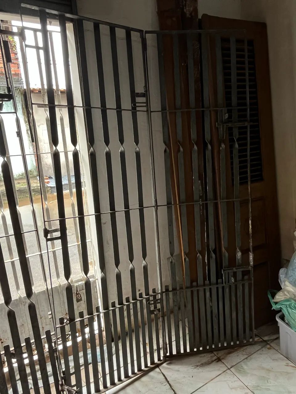 Portão de ferro 415986901152573441