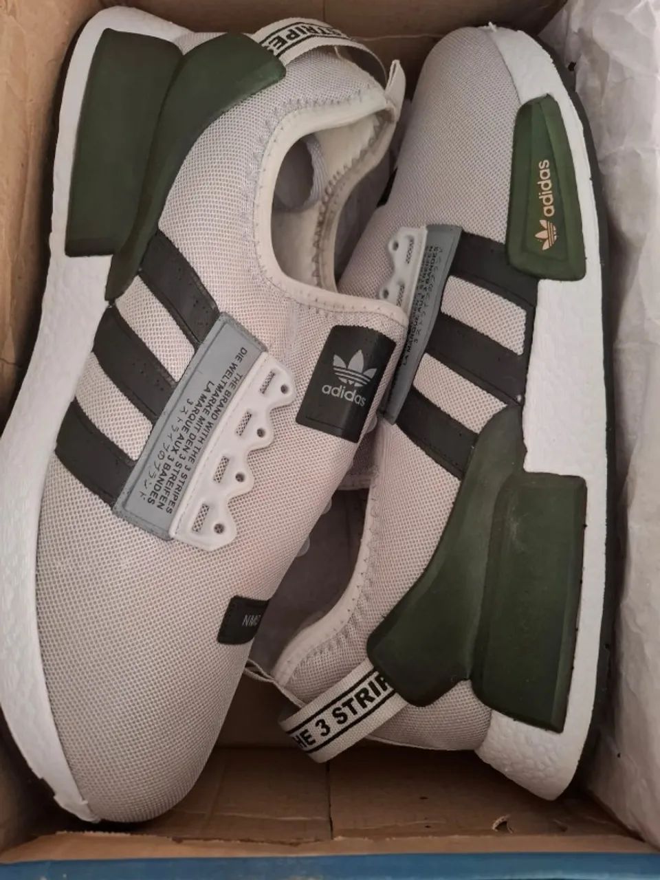 Adidas - NMD V2 Runner- n43- Original nunca usado