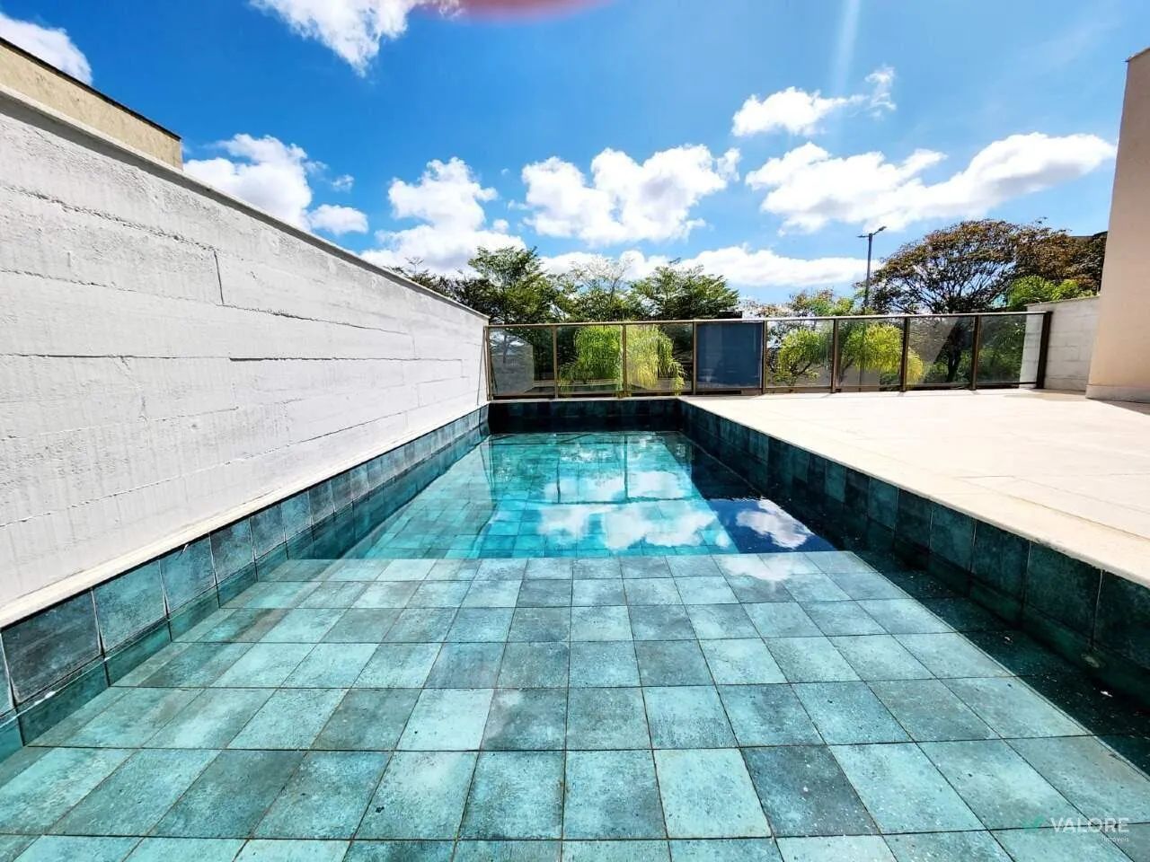 CASA 4 SUÍTES COM 455M² - COND.QUINTAS DO SOL - Foto 3