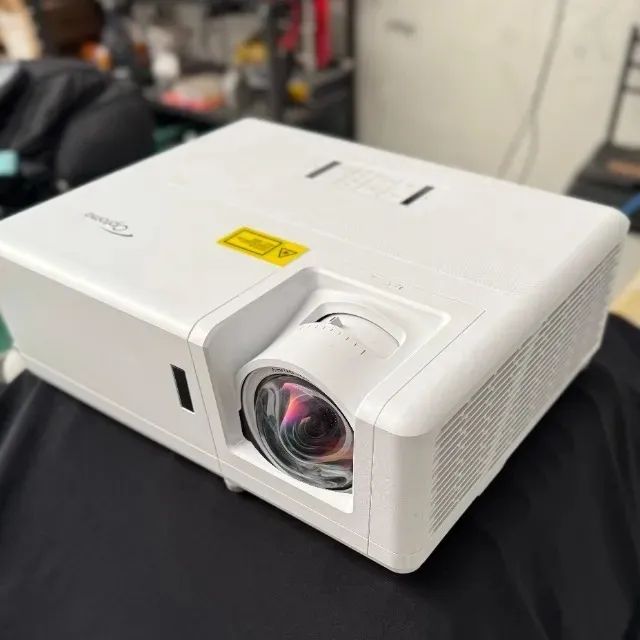 Projetores Laser Optoma Zh406st