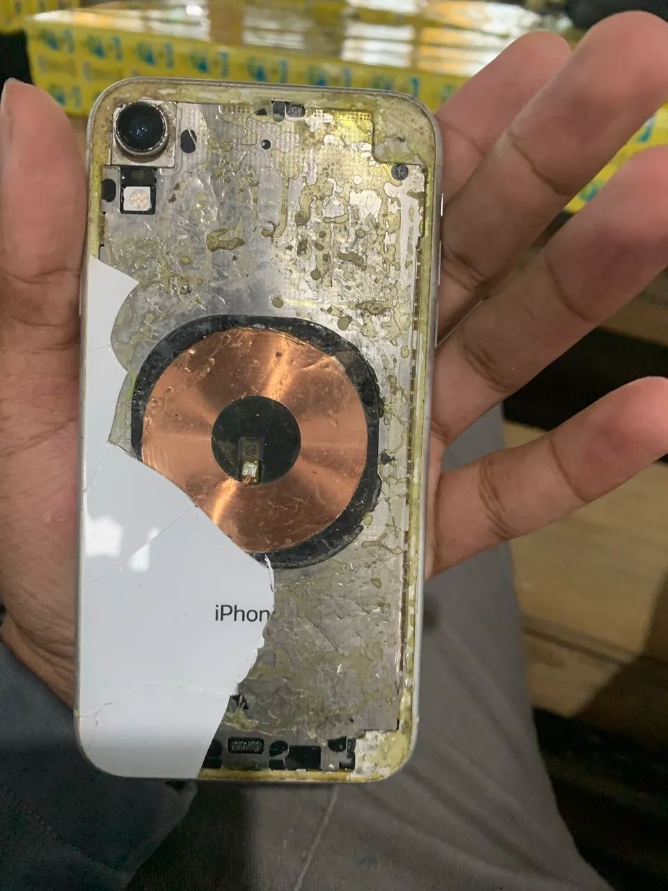 Vendo iPhone XR  - Foto 2