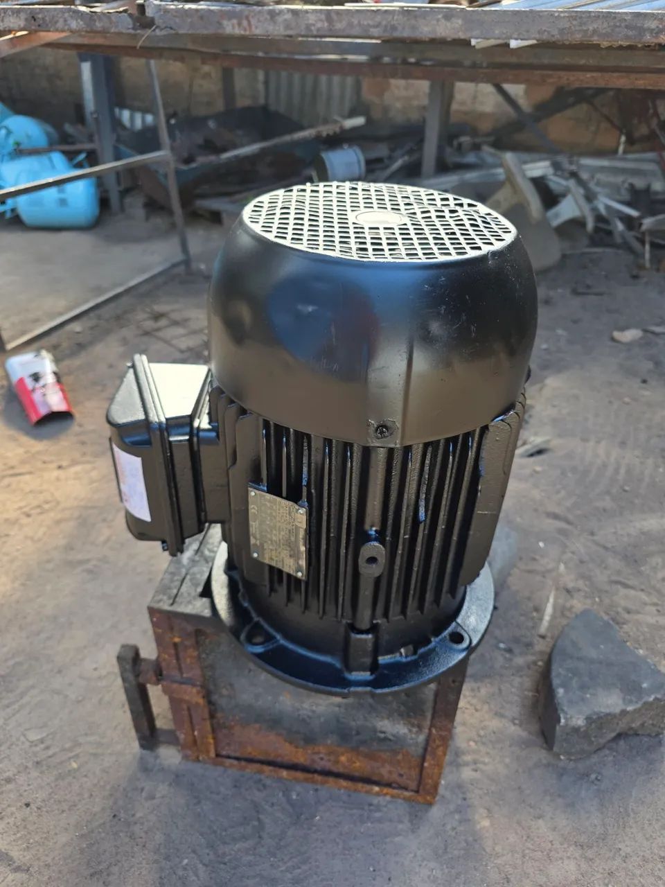 Motor elétrico WEG 7.5cv alta revisado - Foto 3