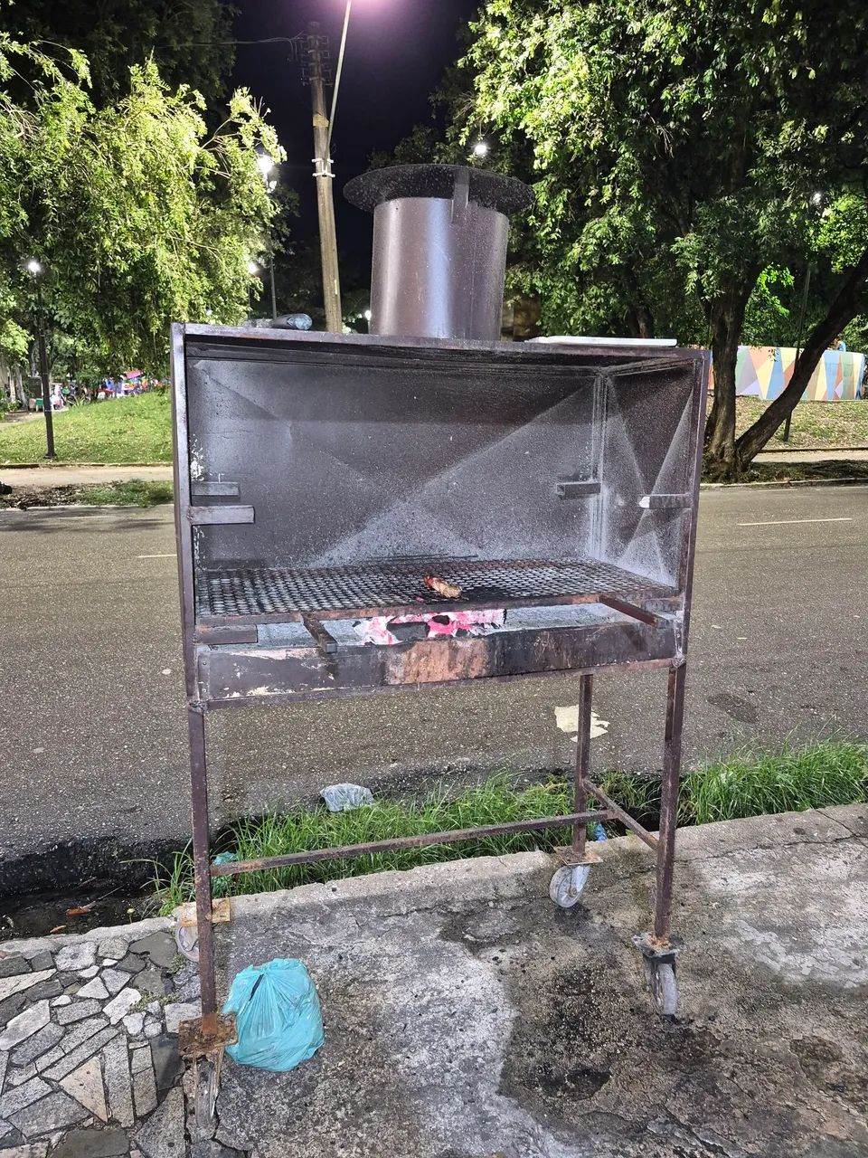 Churrasqueira com rodas