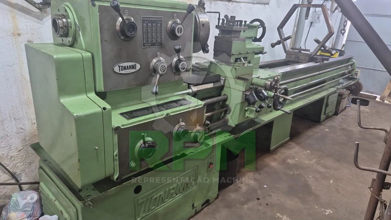 Torno TONANI 3000x700mm (Excelente estado)