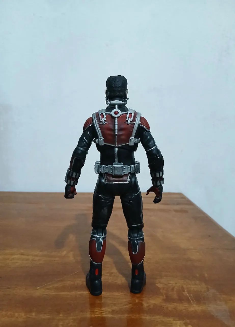 Ant Man Homem Formiga Marvel Select - Foto 5