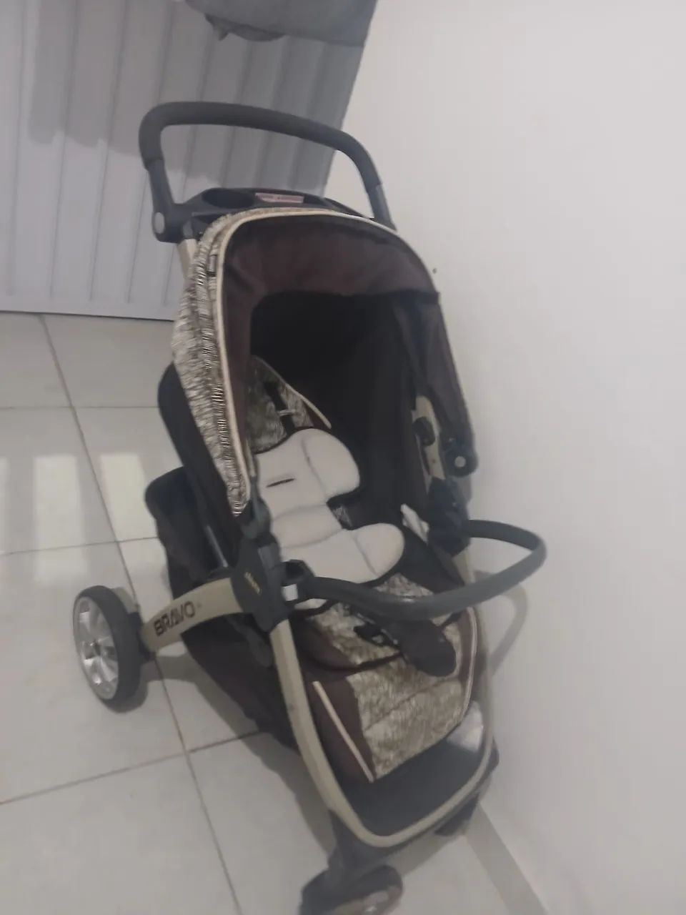 Carrinho de  bebê/bb conforto Chicco 
