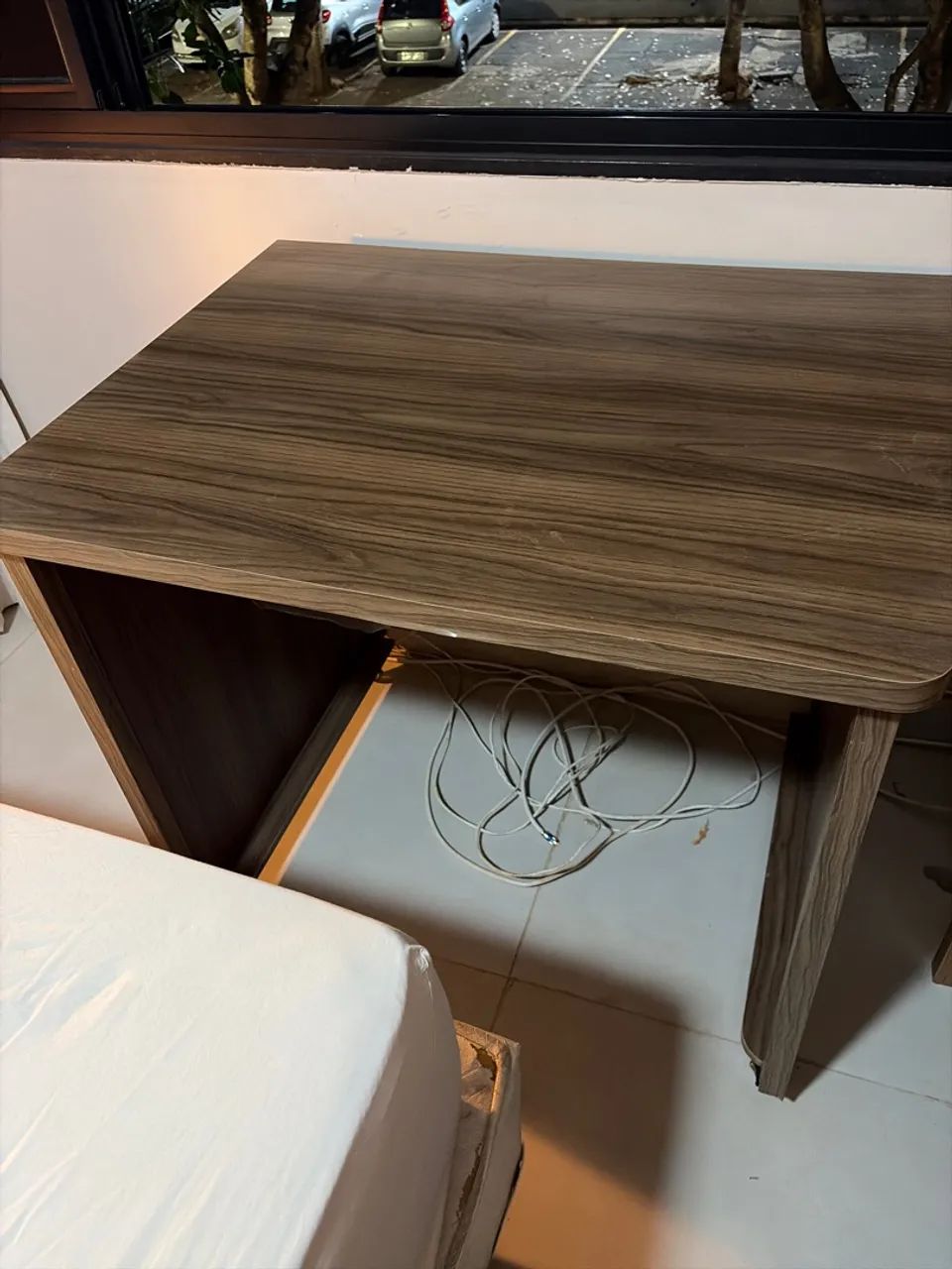 Escrivaninha de MDF 