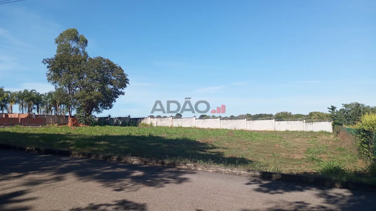 Lote no condomínio Recanto Paraíso