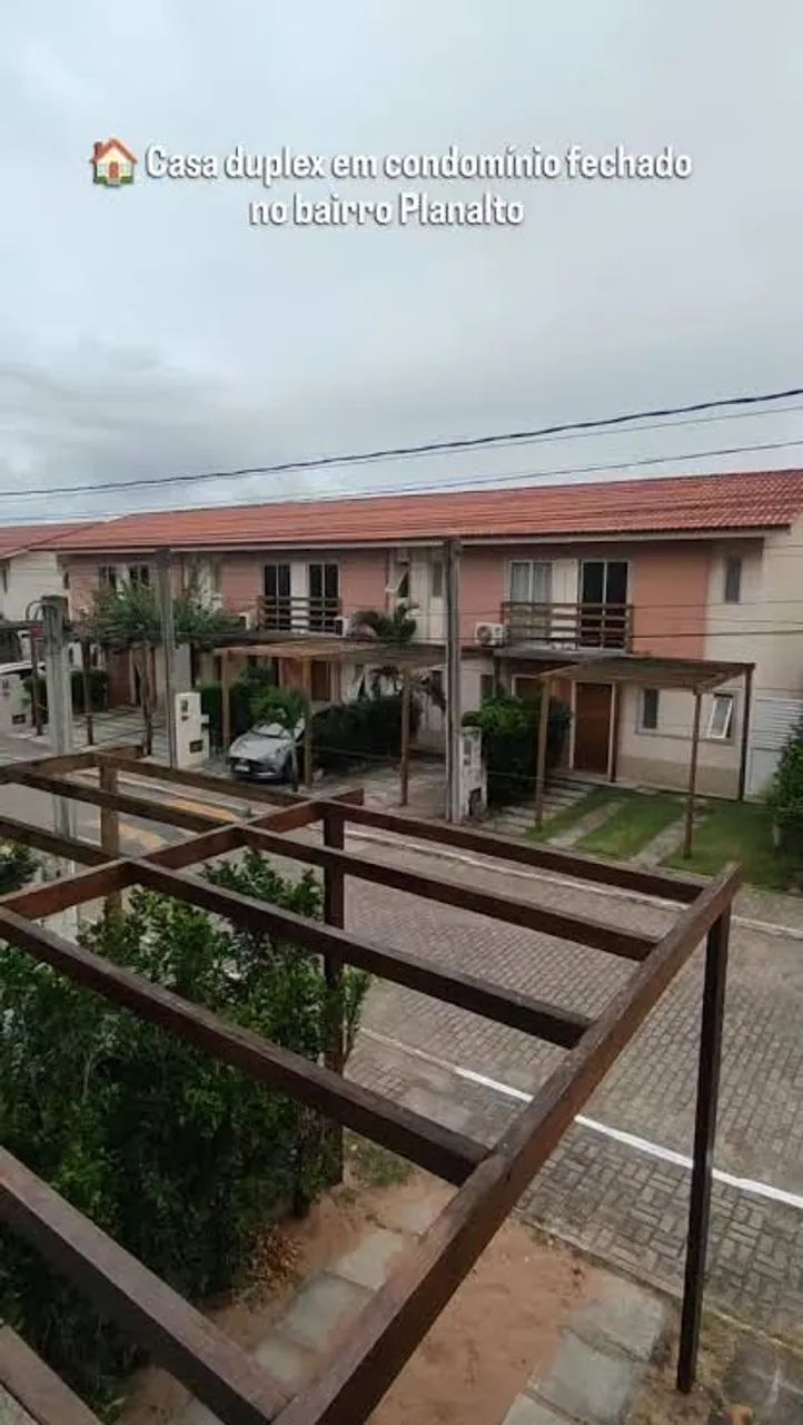 Alugo Casa duplex em condomínio fechado  - Foto 2