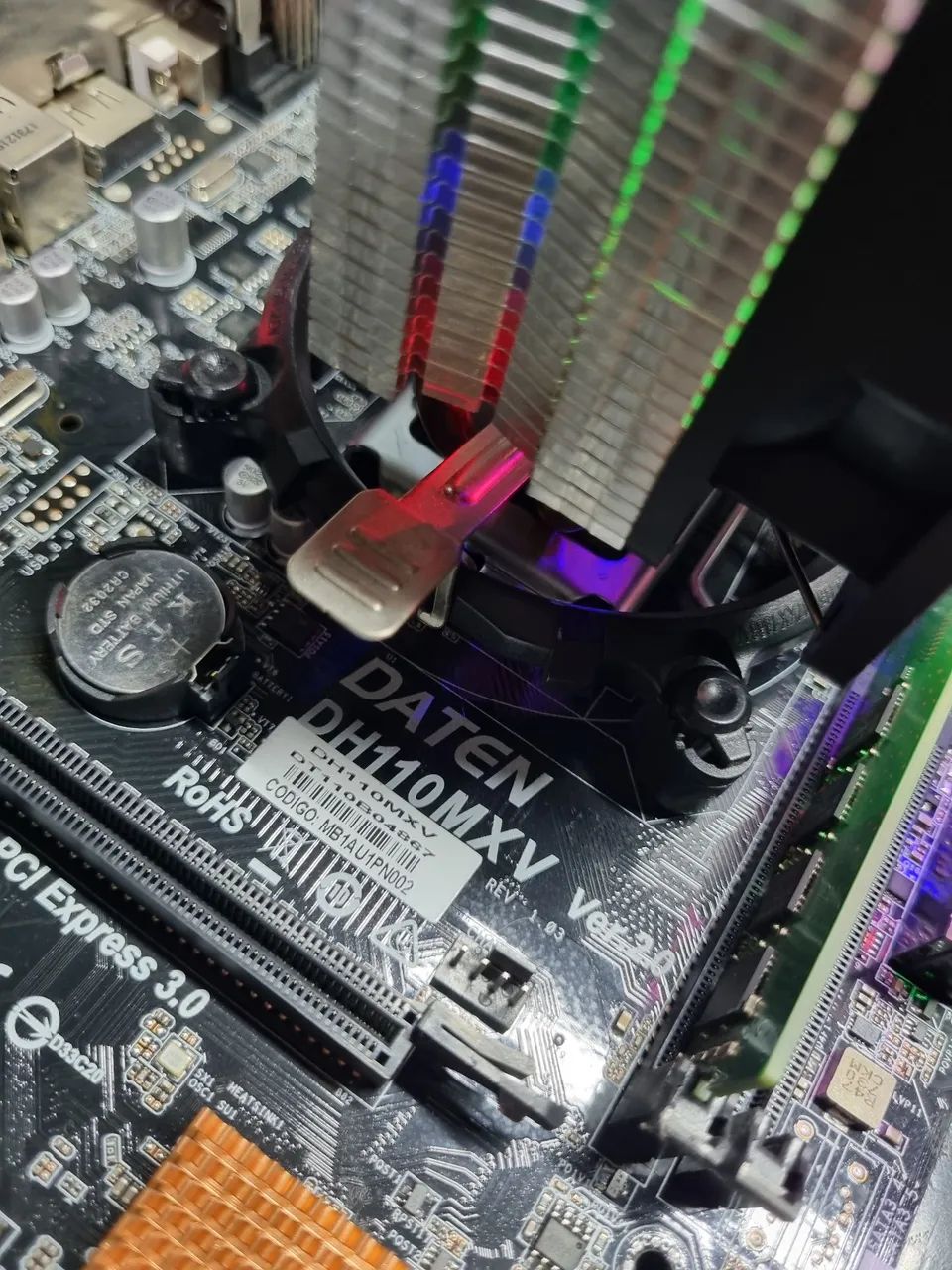 KIT Placa Mãe + i5 6400 + 4GB de Ram  - Foto 3
