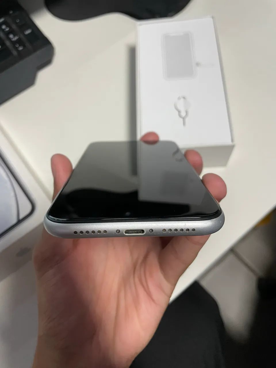 IPHONE XR (BRANCO) - Foto 2