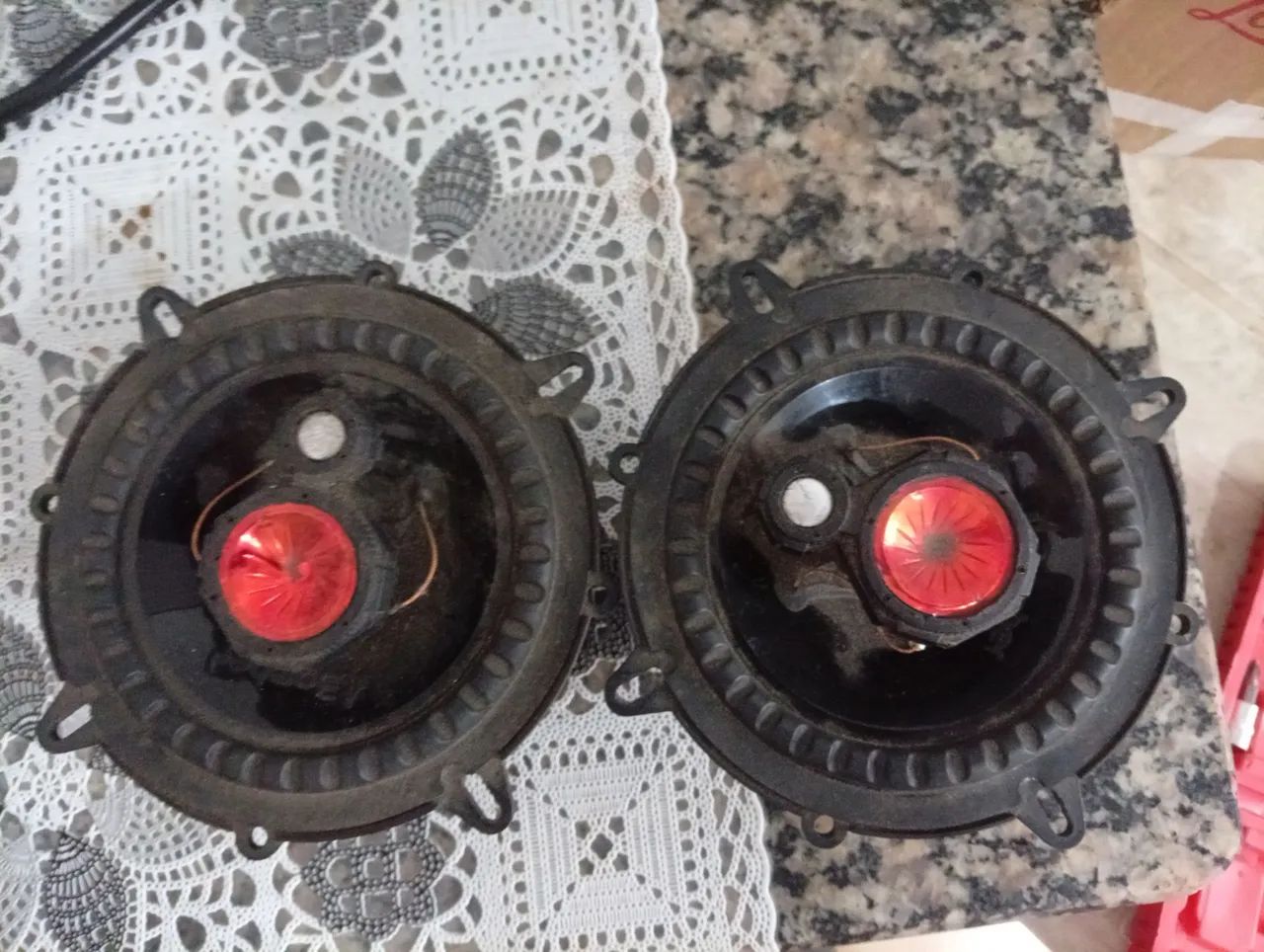 50 Watts RMS Impedância 4 Ohms