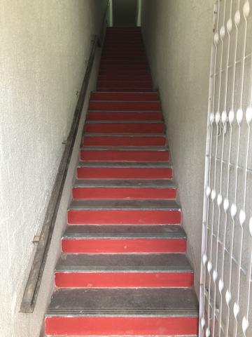 Alugam-se salas comerciais no centro - Foto 2