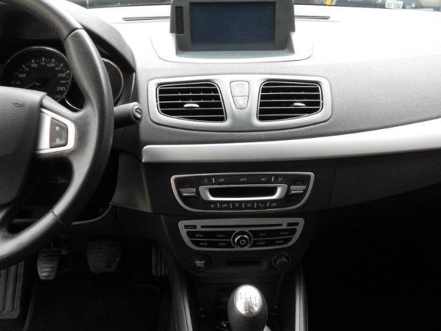 Renault Fluence Dynamique 2.0 Câmbio Manual Flex - Foto 19