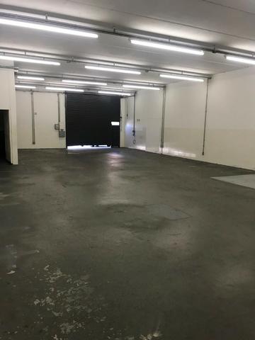 Excelente galpão com 654 m2 AC, excelente ponto comercial e industrial - Foto 6