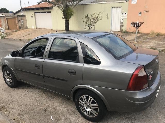Corsa Sedan Joy 1.0 pego troca - Foto 3