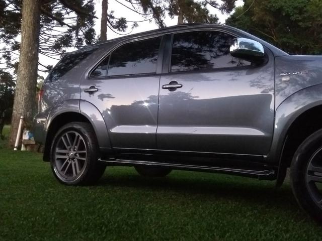 Toyota Hilux SW4 SRV 3.0 - Foto 8
