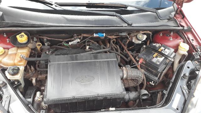 Um carro fiestra