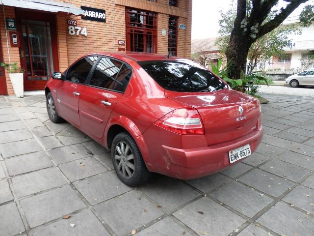Megane 2.0 sedam 2011, automático, estuda troca maior/ menor valor - Foto 2
