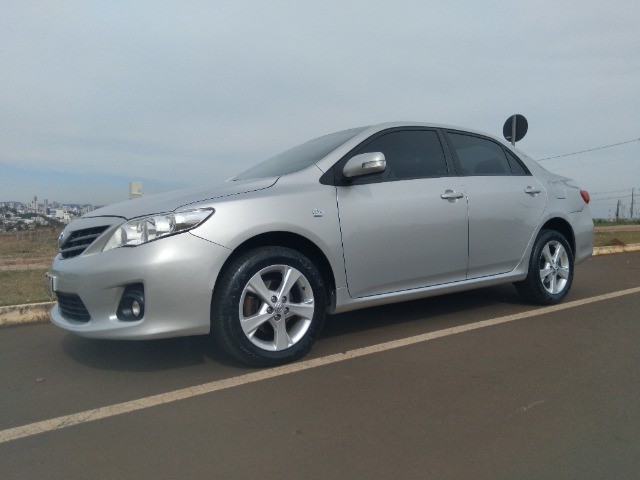 COROLLA XEI 2013