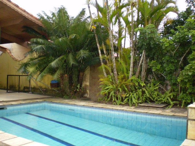 Casa Terrea com Piscina e Comodidades Internet  e WIFI - Foto 3