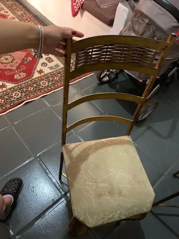 Mesa de mármore c/6 cadeira 