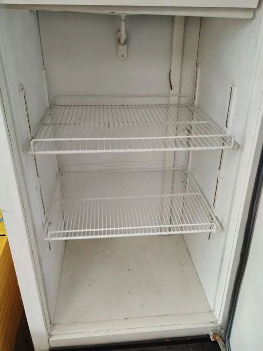 Geladeira Cervejeira Duff Beer - Simpsons PRECISA TROCAR MOTOR - Foto 5