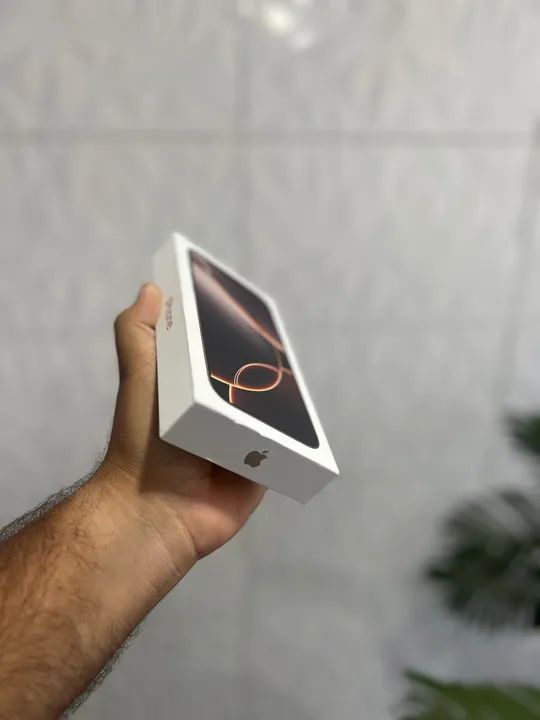 iPhone 16 Pro Max 256gb Lacrado | Trocas Com Análise - Foto 4
