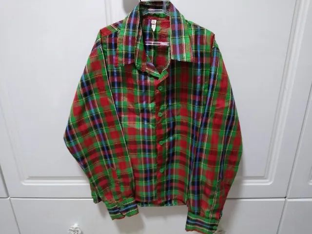 Camisa tamanho M + 8 anos