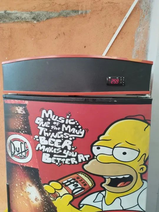 Geladeira Cervejeira Duff Beer - Simpsons PRECISA TROCAR MOTOR - Foto 3