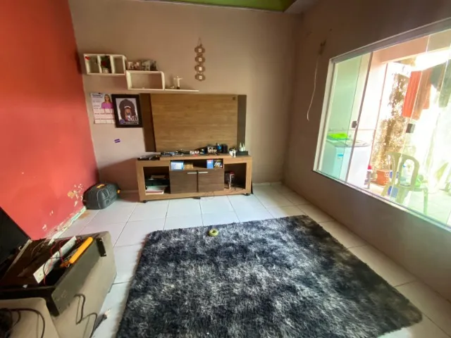 Casa no centro de ribamar com 02 suites e 2 quartos , quintal e garagem