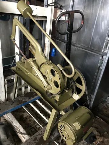 Serra vai e vem franho 220V  - Foto 2