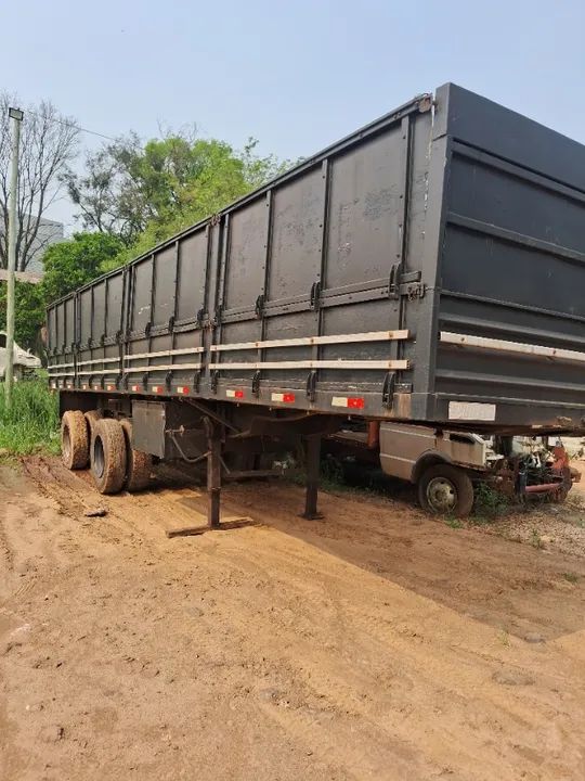 Vendo carretinha 2 eixos!!!!