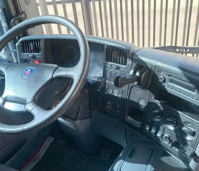 Scania P 310 (2014) Carroceria 8x2 - Foto 7