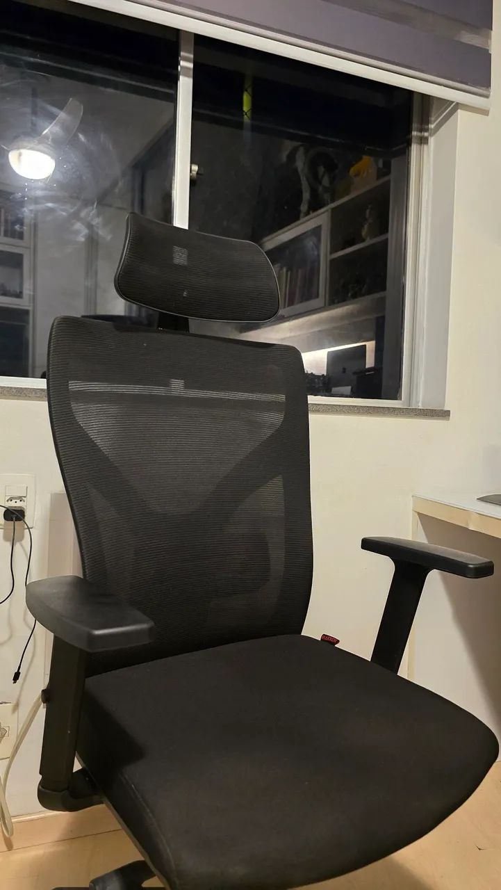 [Para sair logo] CADEIRA ERGONÔMICA PARA ESCRITÓRIO COM ENCOSTO EM TELA - MAKKON MK-69FF