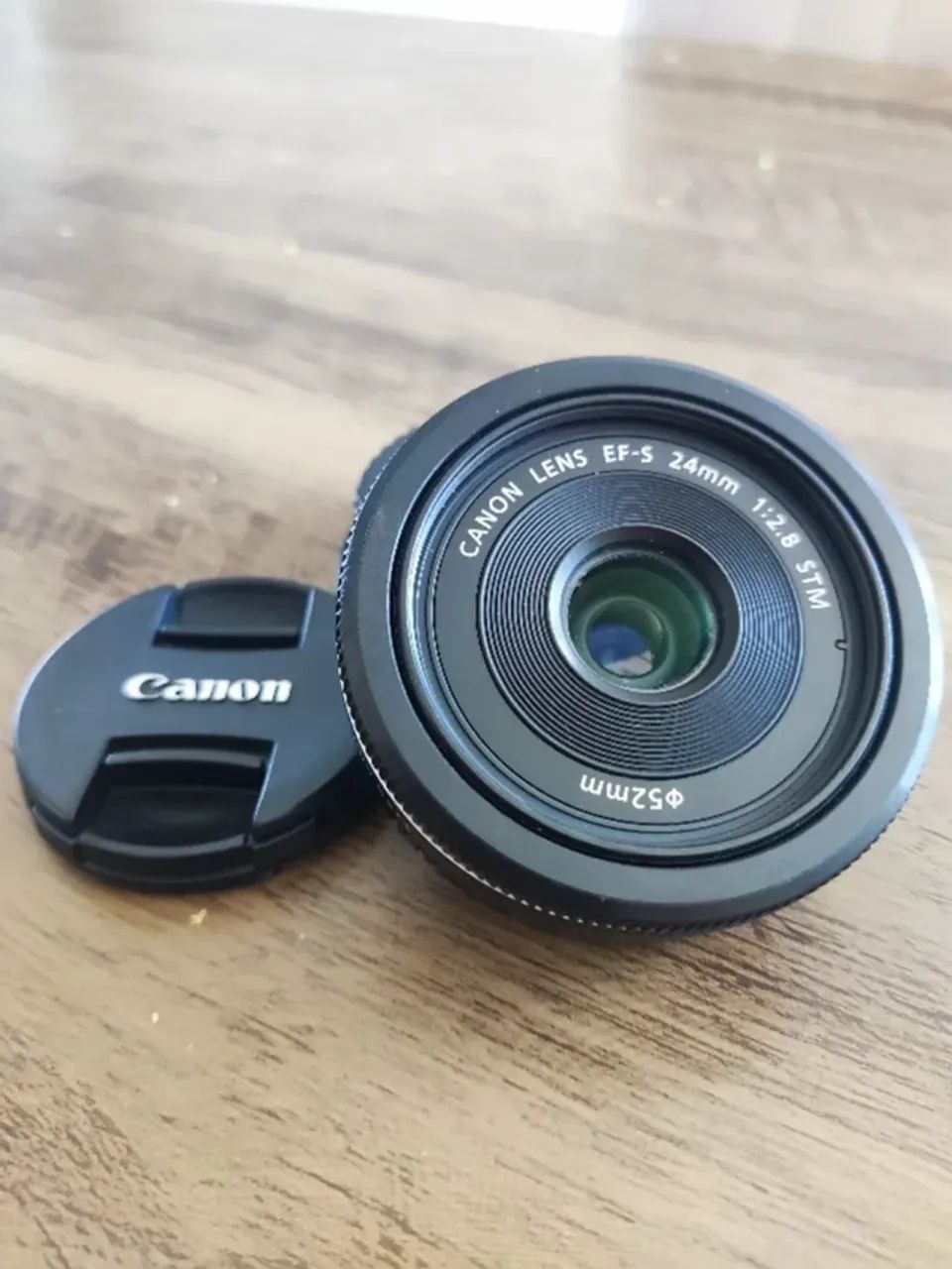 Lente Canon EF-S 24mm f/2.8 STM