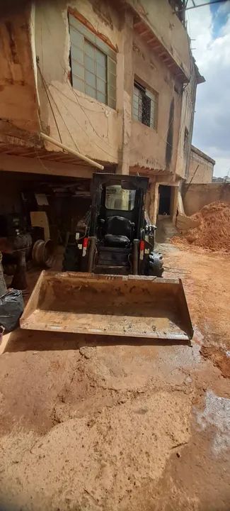 Bob Cat New Holland 220L - Foto 5