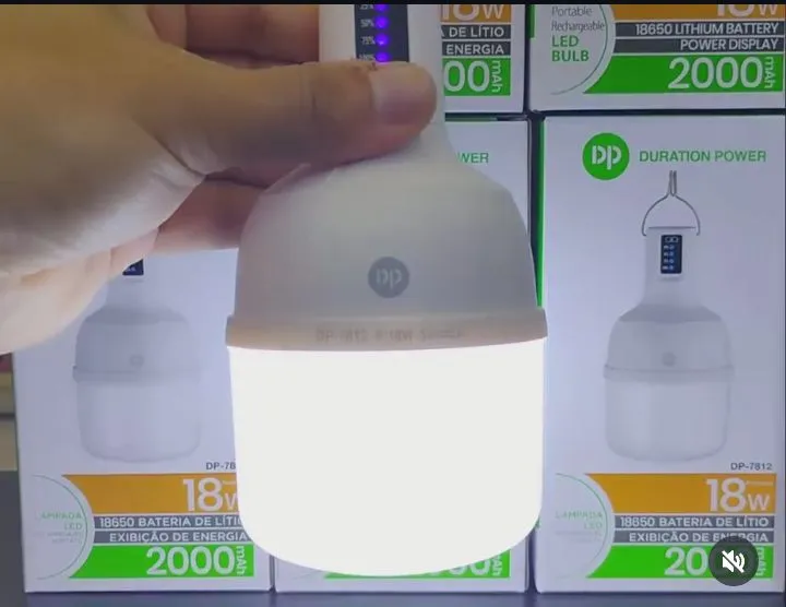 Lâmpada LED Recarregável Portátil para Acampamento