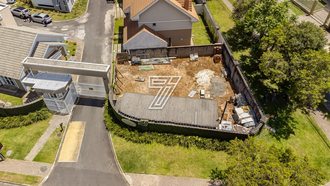 Terreno em condomínio fechado para venda de 251 m² em Santa Felicidade - Curitiba - PR